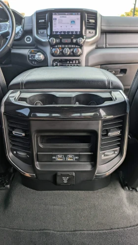 Dodge RAM 1500 Laramie Crew Cab - 49900 € / 97595.92 лв. - 36884072 4 | Car24.bg Dodge RAM 1500 Laramie Crew Cab - 49900 € / 97595.92 лв. - 36884072 4