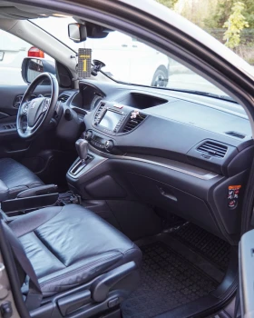 Honda Cr-v 2.0 i-VTEC 4x4 EXECUTIVE | Panorama| Keyless| NAVI | Auto.bg — изображение 9 Honda Cr-v 2.0 i-VTEC 4x4 EXECUTIVE | Panorama| Keyless| NAVI | Auto.bg — изображение 9