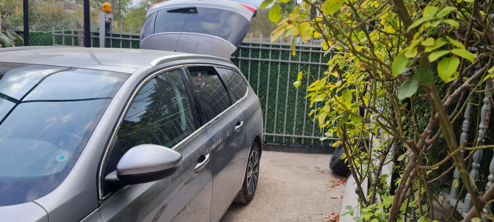 Peugeot 308 308sw 1, 6hdi - изображение 4 | Auto.bg Peugeot 308 308sw 1, 6hdi - изображение 4
