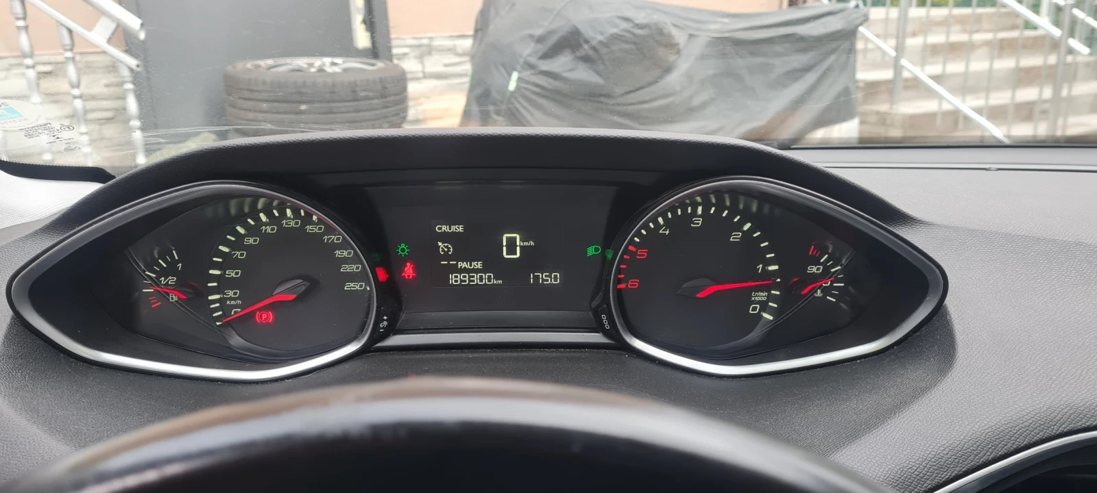 Peugeot 308 308sw 1, 6hdi - изображение 5 | Auto.bg Peugeot 308 308sw 1, 6hdi - изображение 5