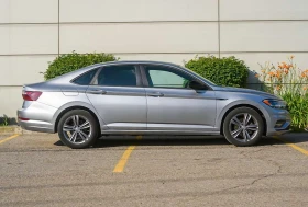 VW Jetta Highline R-Line / ПАНО / ЛИЗИНГ / ЦЕНА до БГ | Auto.bg — изображение 5 VW Jetta Highline R-Line / ПАНО / ЛИЗИНГ / ЦЕНА до БГ | Auto.bg — изображение 5