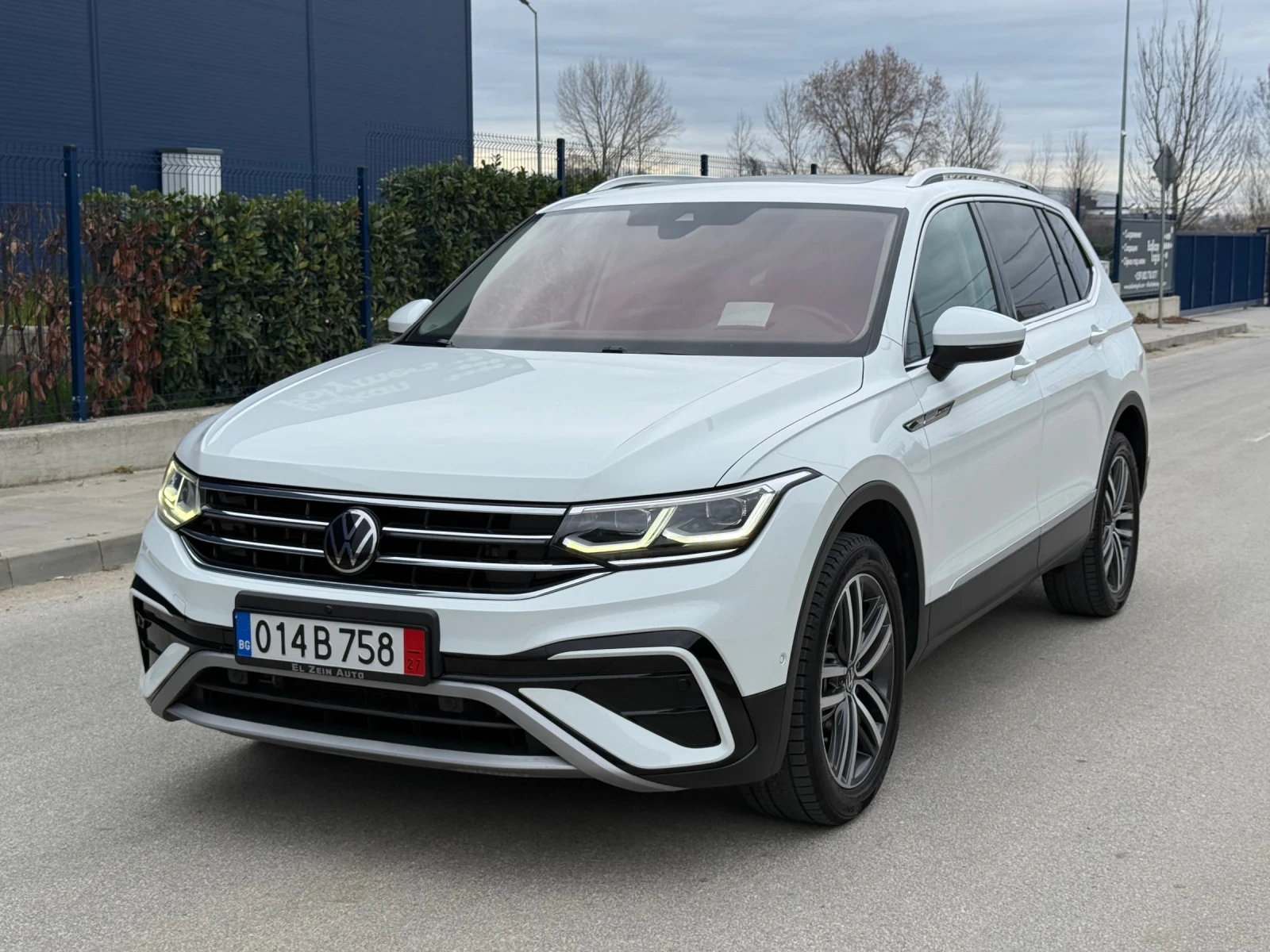 VW Tiguan 4x4/200к.с/7-МЕСТНА/DISTRONIC/MATRIX/360 /ПОДГРЕВ/ | Auto.bg — изображение 1 VW Tiguan 4x4/200к.с/7-МЕСТНА/DISTRONIC/MATRIX/360 /ПОДГРЕВ/ | Auto.bg — изображение 1