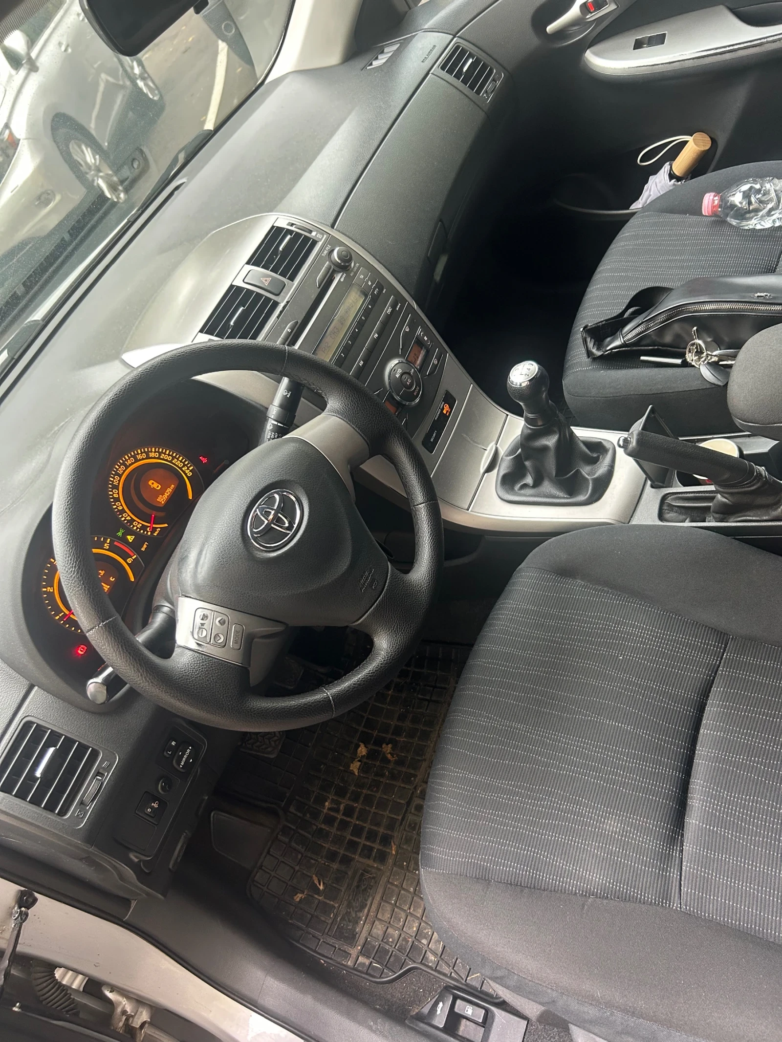 Toyota Corolla 1.4 d4d - изображение 5 | Auto.bg Toyota Corolla 1.4 d4d - изображение 5