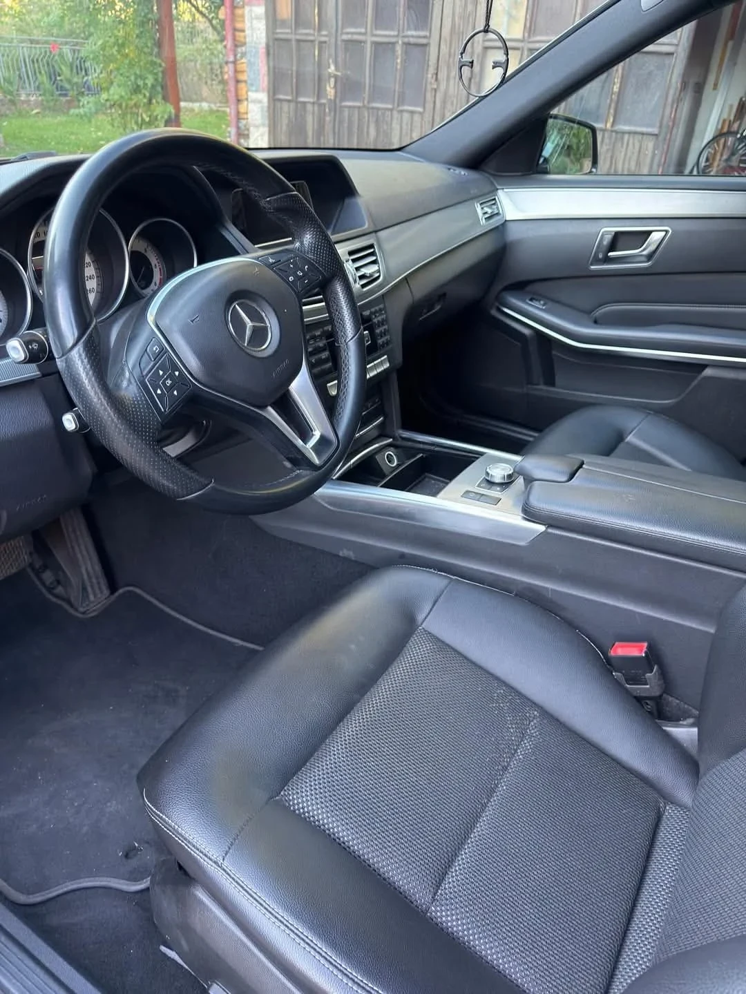 Mercedes-Benz E 220 Mercedes-Benz E 220 2015 170 к.с. | 2.1 CDI | 7G-T - изображение 10 | Auto.bg Mercedes-Benz E 220 Mercedes-Benz E 220 2015 170 к.с. | 2.1 CDI | 7G-T - изображение 10