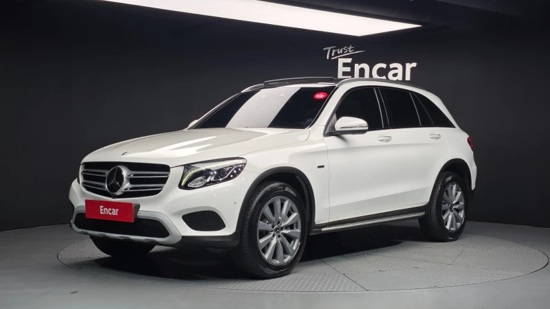 Mercedes-Benz GLC 350 e PLUG IN * DIS * HUD * ПОДГРЕВ * КАМЕРА * ПАНО - 18050 € - 31471533 1 | Car24.bg Mercedes-Benz GLC 350 e PLUG IN * DIS * HUD * ПОДГРЕВ * КАМЕРА * ПАНО - 18050 € - 31471533 1