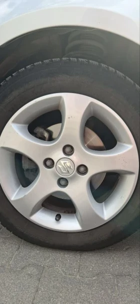 Suzuki Swift undefined | Auto.bg — изображение 5 Suzuki Swift undefined | Auto.bg — изображение 5