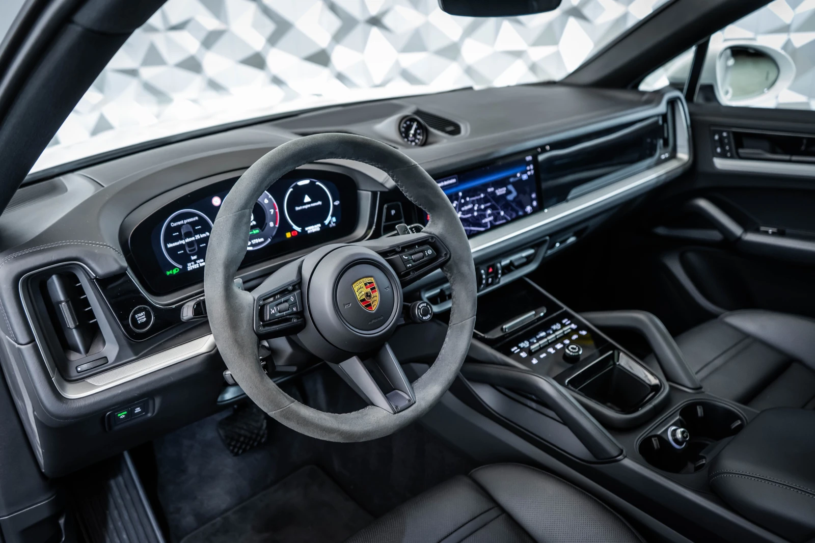 Porsche Cayenne E Hybrid Coupe* Bose* Pano - изображение 8 | Auto.bg Porsche Cayenne E Hybrid Coupe* Bose* Pano - изображение 8