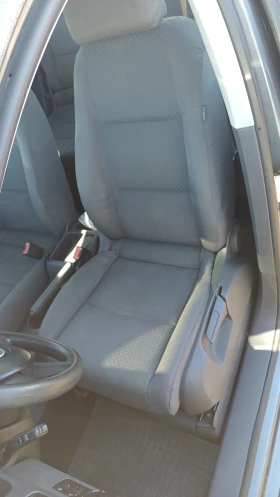 VW Touran 1.9TDI 7местен - 5900 лв. / 3016.62 € - 98385158 8 | Car24.bg VW Touran 1.9TDI 7местен - 5900 лв. / 3016.62 € - 98385158 8