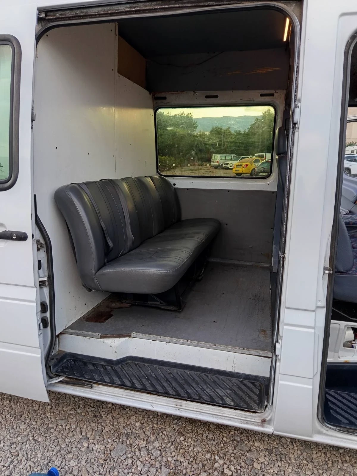 Mercedes-Benz Sprinter 312 2.9 TDI - изображение 9 | Auto.bg Mercedes-Benz Sprinter 312 2.9 TDI - изображение 9