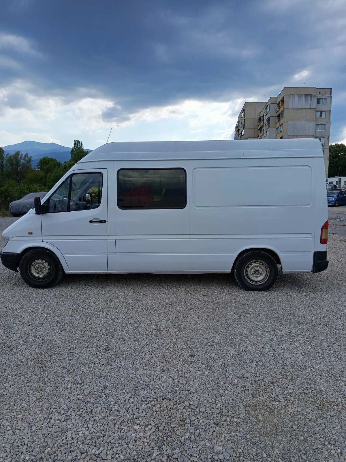 Mercedes-Benz Sprinter 312 2.9 TDI - изображение 4 | Auto.bg Mercedes-Benz Sprinter 312 2.9 TDI - изображение 4