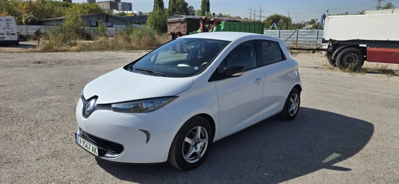 Renault Zoe НАВИГАЦИЯ СОБСТВЕНА БАТЕРИЯ - 7999 € - 78473773 1 | Car24.bg Renault Zoe НАВИГАЦИЯ СОБСТВЕНА БАТЕРИЯ - 7999 € - 78473773 1