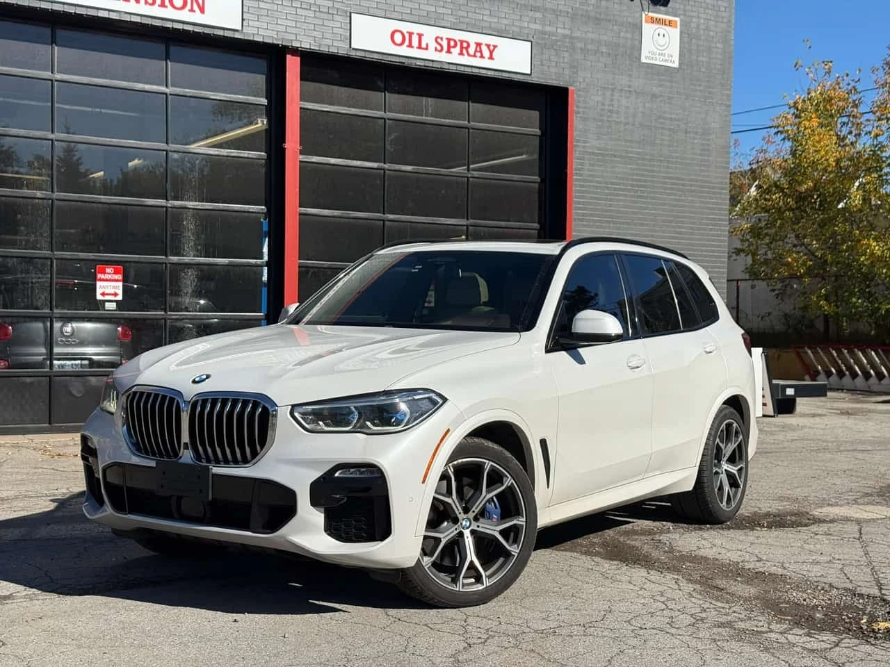 BMW X5 * xDrive40i * CARFAX * ОПЦИЯ ЗА ФИНАНСИРАНЕ | Auto.bg — изображение 1 BMW X5 * xDrive40i * CARFAX * ОПЦИЯ ЗА ФИНАНСИРАНЕ | Auto.bg — изображение 1