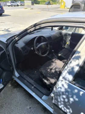 VW Golf 4 - 950 € / 1858.04 лв. - 42305447 5 | Car24.bg VW Golf 4 - 950 € / 1858.04 лв. - 42305447 5
