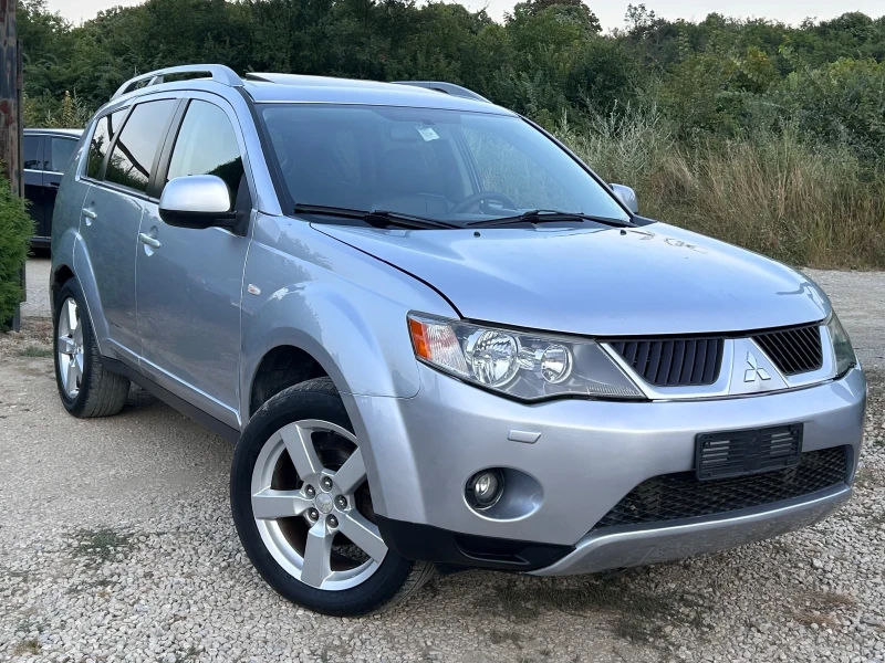 Mitsubishi Outlander 2.0TDi КОЖА 4х4 Keyless Xenon 7м - 4200 € / 8214.49 лв. - 37114283 1 | Car24.bg Mitsubishi Outlander 2.0TDi КОЖА 4х4 Keyless Xenon 7м - 4200 € / 8214.49 лв. - 37114283 1