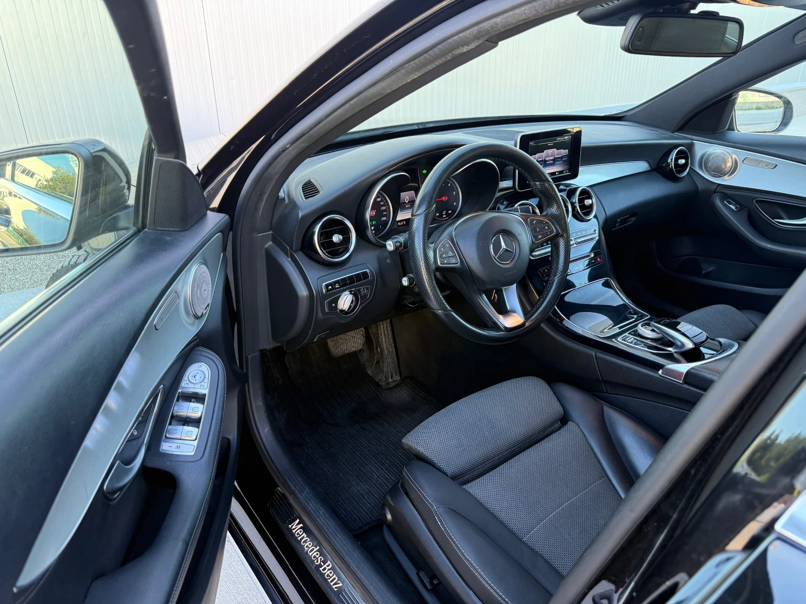 Mercedes-Benz C 220 Avantgrade  - изображение 7 | Auto.bg Mercedes-Benz C 220 Avantgrade  - изображение 7