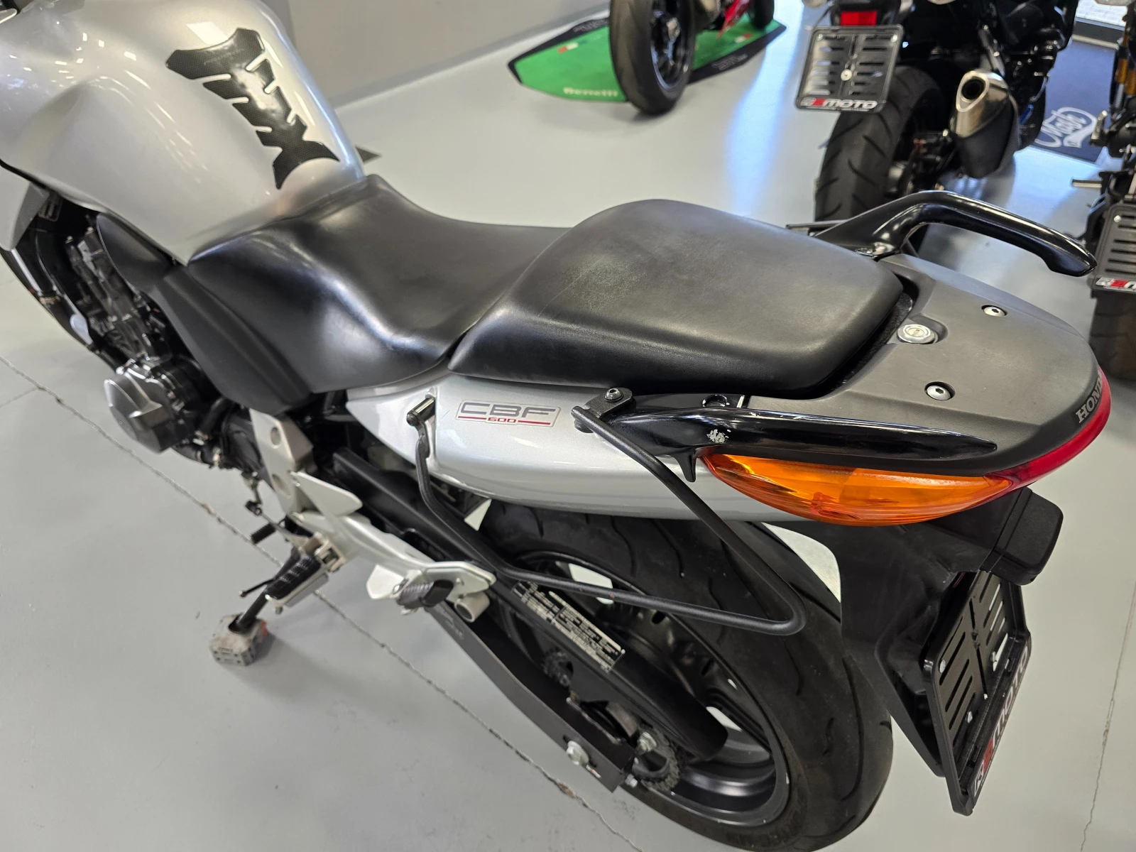Honda Cbf 600сс, 2004г. - изображение 10 | Auto.bg Honda Cbf 600сс, 2004г. - изображение 10