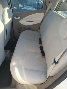 Renault Zoe INTENS, ПЕРФЕКТНО, ЛИЗИНГ - 6699 € - 48512978 14 | Car24.bg Renault Zoe INTENS, ПЕРФЕКТНО, ЛИЗИНГ - 6699 € - 48512978 14