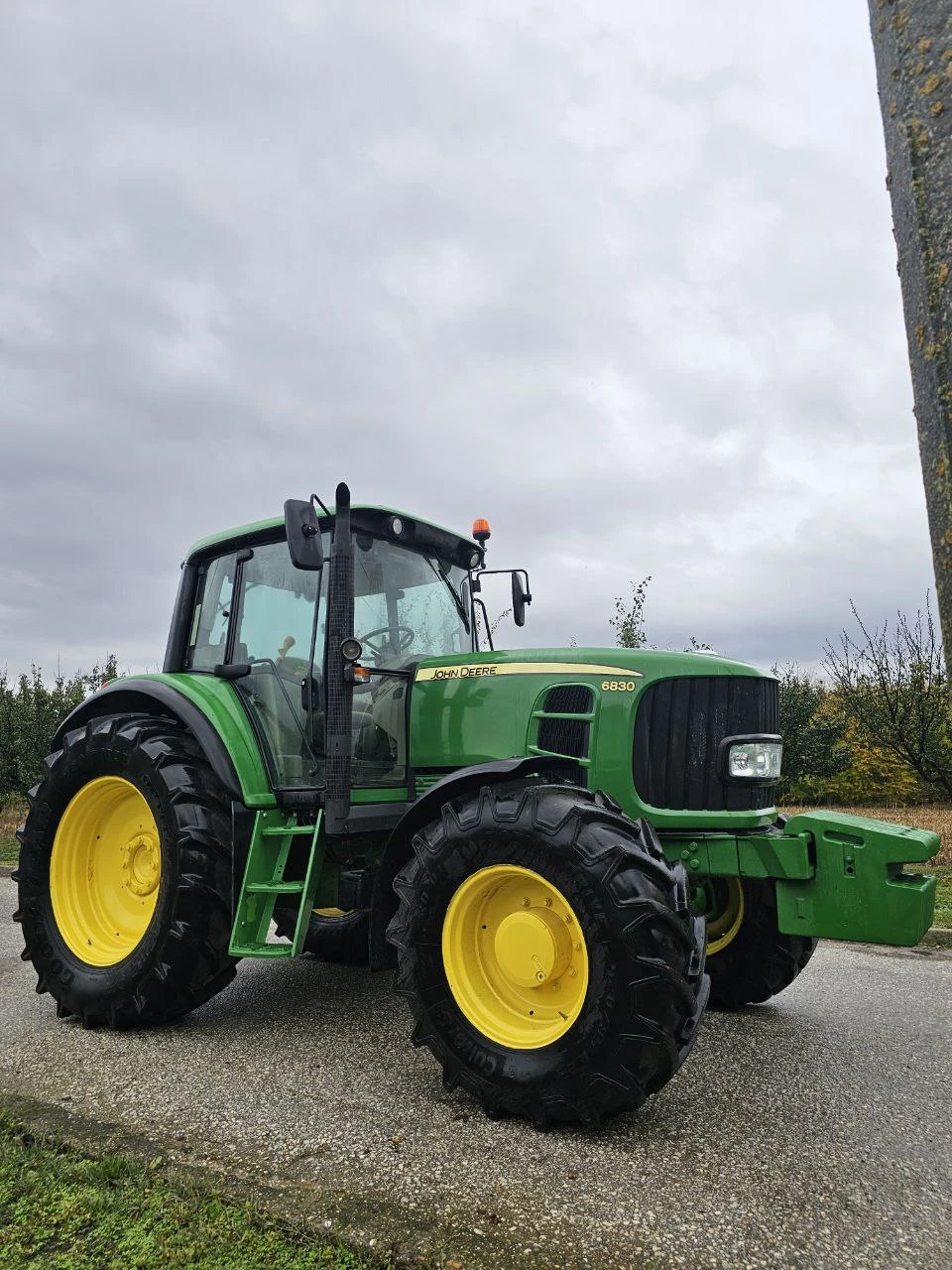 Трактор John Deere 6830 - изображение 9 | Auto.bg Трактор John Deere 6830 - изображение 9