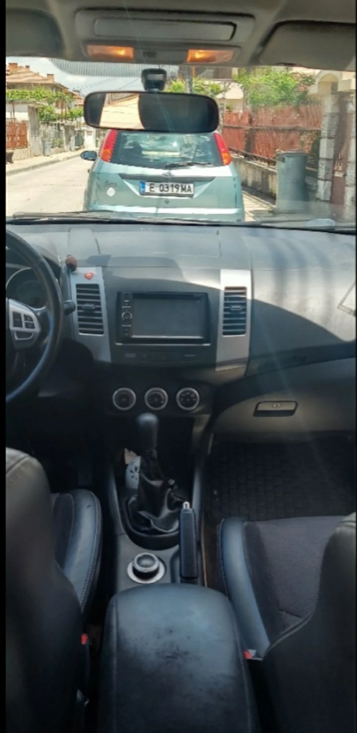 Citroen C-Crosser 2.4i 4x4 - изображение 4 | Auto.bg Citroen C-Crosser 2.4i 4x4 - изображение 4