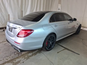 Mercedes-Benz E 55 4L 8cyl | Auto.bg — изображение 3 Mercedes-Benz E 55 4L 8cyl | Auto.bg — изображение 3