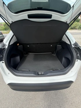 Toyota Yaris Cross 1.5 HYBRID | Auto.bg — изображение 14 Toyota Yaris Cross 1.5 HYBRID | Auto.bg — изображение 14