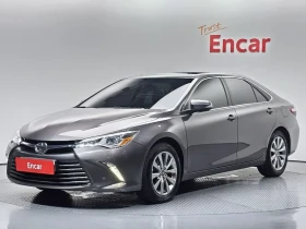 Toyota Camry XLE 2.5 Бензин