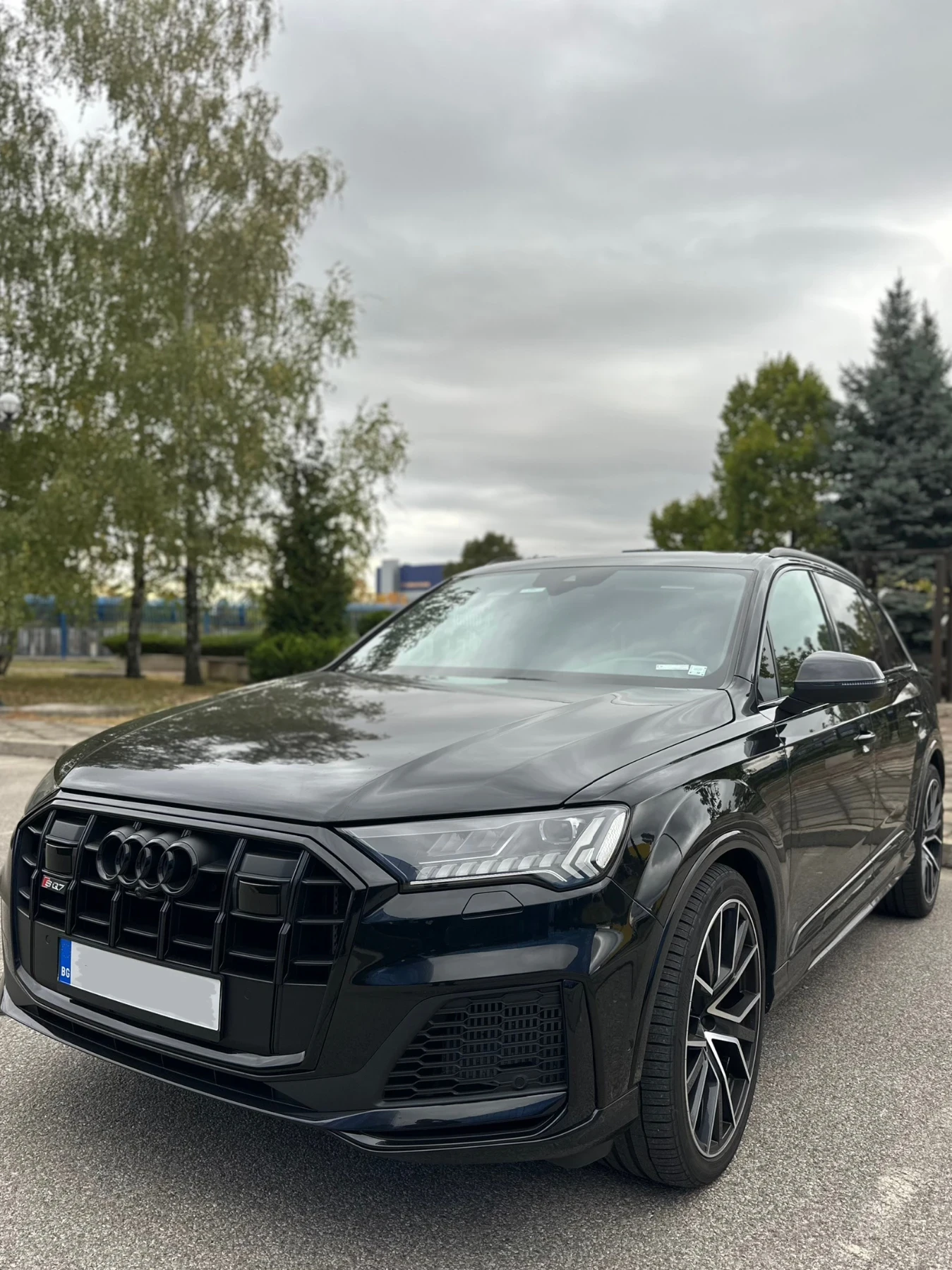 Audi SQ7 22+ 21inch* Carbon* B&O* Vent* 360* Pano* Matrix - изображение 3 | Auto.bg Audi SQ7 22+ 21inch* Carbon* B&O* Vent* 360* Pano* Matrix - изображение 3