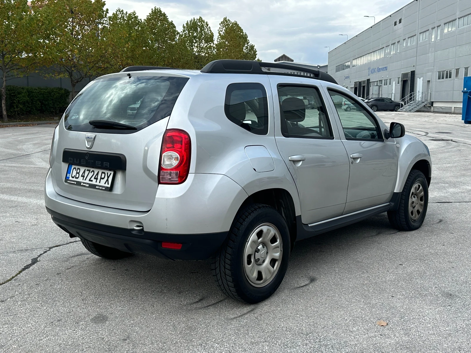 Dacia Duster 1.6i 105 к.с.  - изображение 4 | Auto.bg Dacia Duster 1.6i 105 к.с.  - изображение 4