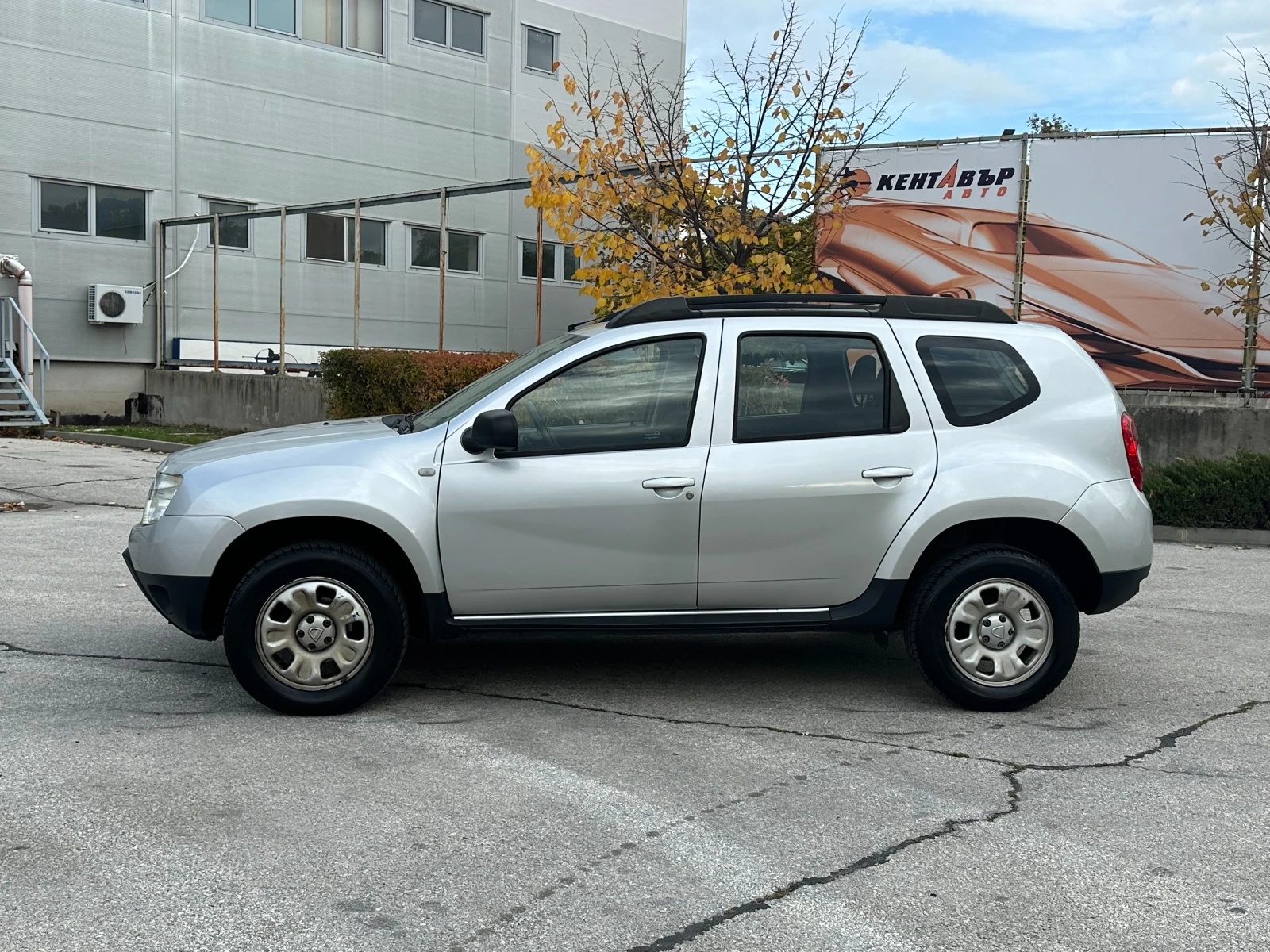 Dacia Duster 1.6i 105 к.с.  - изображение 2 | Auto.bg Dacia Duster 1.6i 105 к.с.  - изображение 2