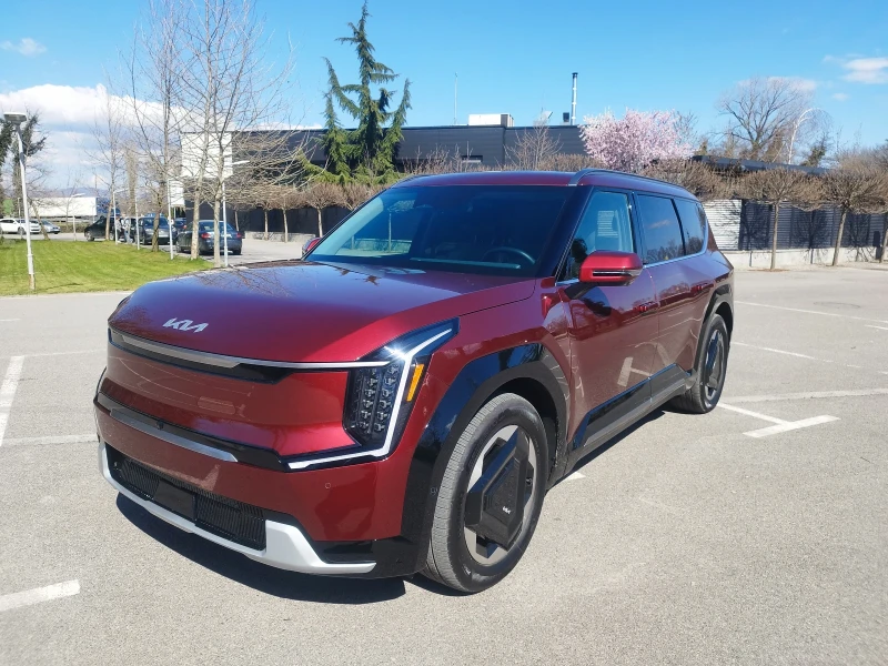 Kia EV9 Land AWD - 45000 € / 88012.35 лв. - 70148938 1 | Car24.bg Kia EV9 Land AWD - 45000 € / 88012.35 лв. - 70148938 1