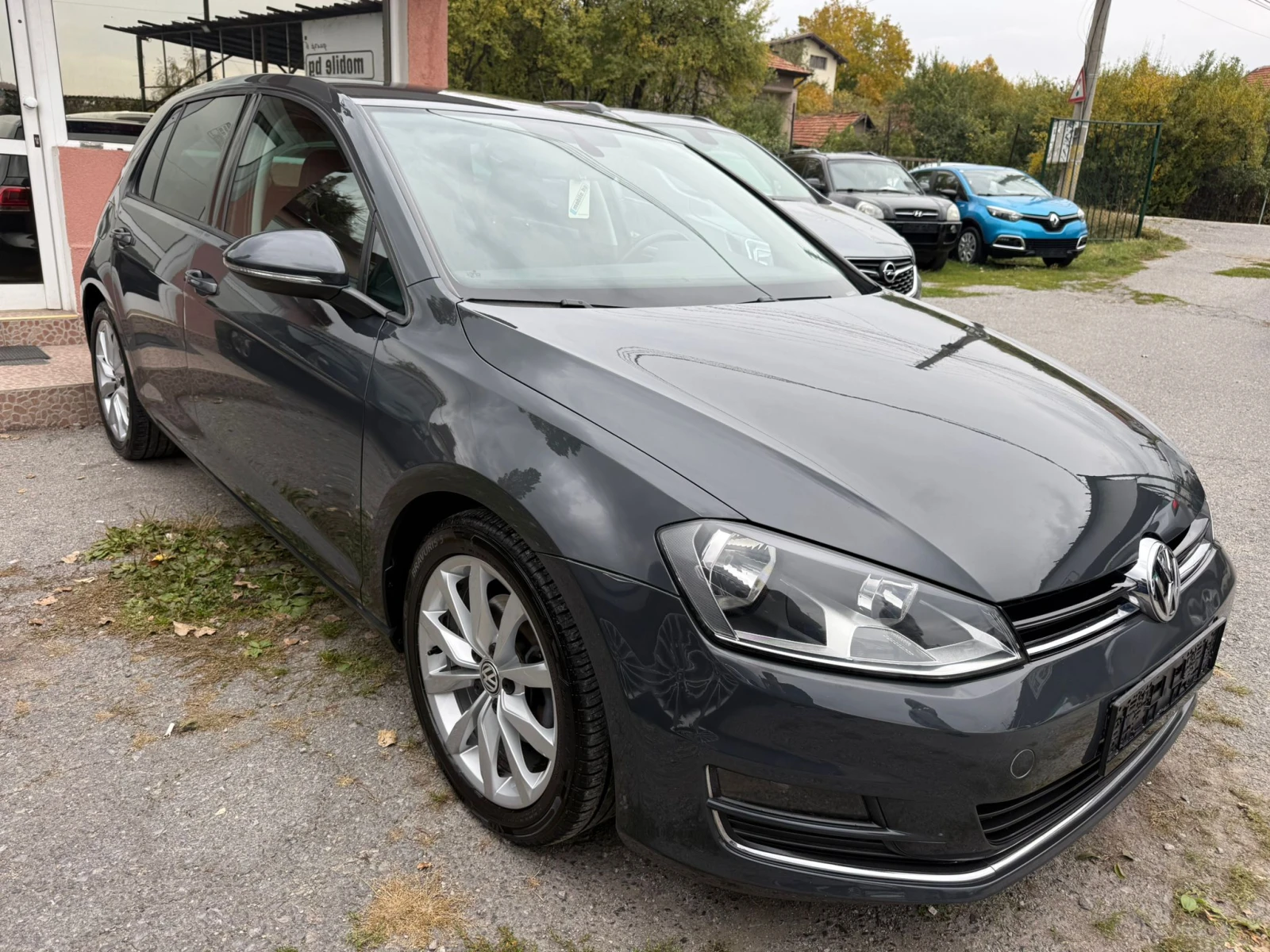 VW Golf 1.6TDI* 110ks* HighLine* Euro 6B*  - изображение 3 | Auto.bg VW Golf 1.6TDI* 110ks* HighLine* Euro 6B*  - изображение 3