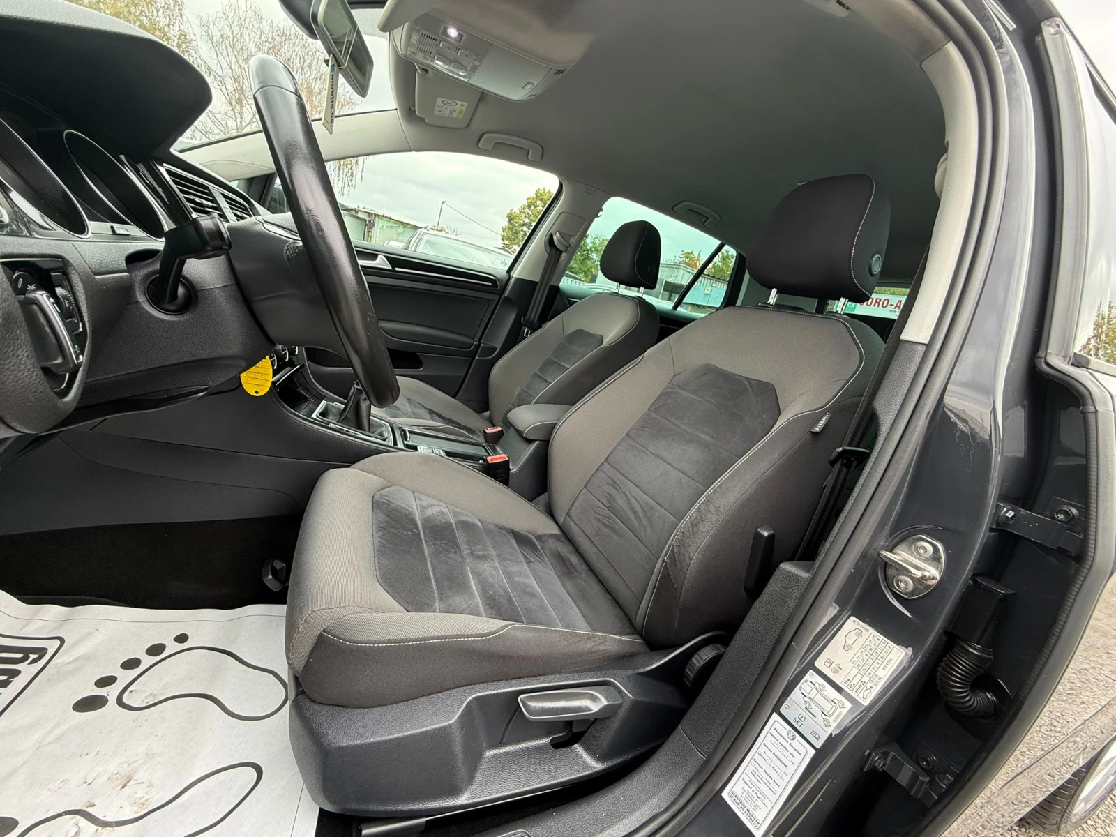 VW Golf 1.6TDI* 110ks* HighLine* Euro 6B*  - изображение 10 | Auto.bg VW Golf 1.6TDI* 110ks* HighLine* Euro 6B*  - изображение 10