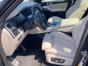BMW X5 xDrive40i * ДИСТРОНИК * ЛАЗЕРИ * СВАРОВСКИ * ХЕДЪП | Auto.bg — изображение 9 BMW X5 xDrive40i * ДИСТРОНИК * ЛАЗЕРИ * СВАРОВСКИ * ХЕДЪП | Auto.bg — изображение 9