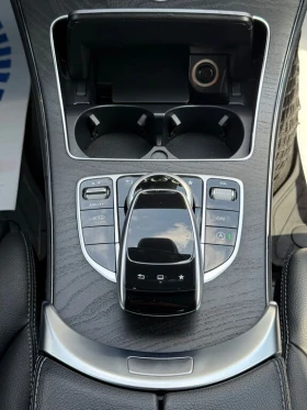 Mercedes-Benz C 400 4MATIC #УНИКАТ# !BURMESTER!PANO/CAM | Auto.bg — изображение 14 Mercedes-Benz C 400 4MATIC #УНИКАТ# !BURMESTER!PANO/CAM | Auto.bg — изображение 14