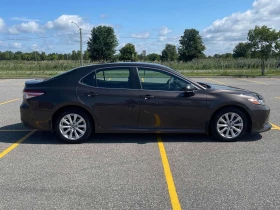 Toyota Camry * LE Auto * CARFAX * ОПЦИЯ ЗА ФИНАНСИРАНЕ | Auto.bg — изображение 3 Toyota Camry * LE Auto * CARFAX * ОПЦИЯ ЗА ФИНАНСИРАНЕ | Auto.bg — изображение 3