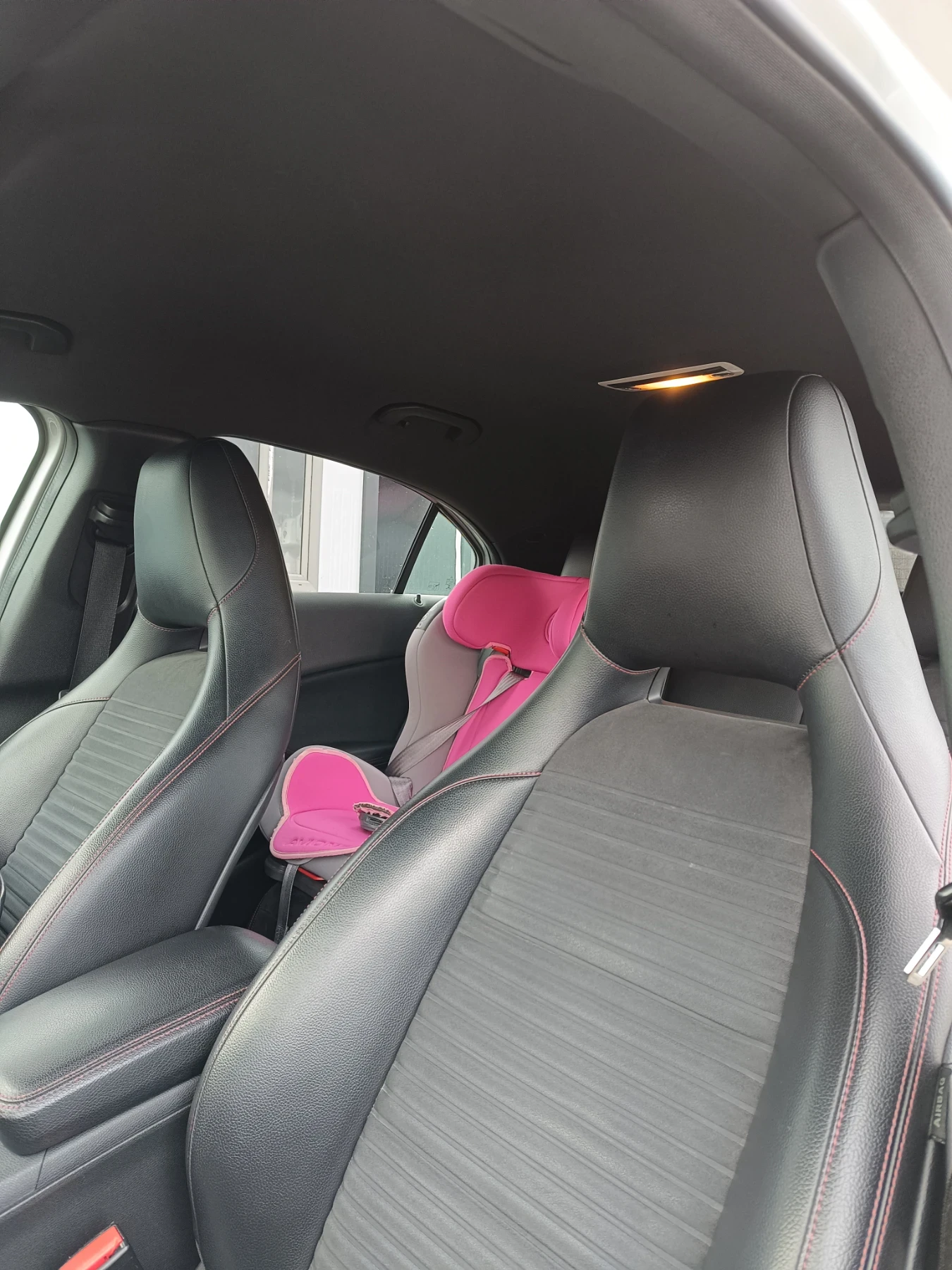 Mercedes-Benz A 180 AMG Fuul Led - изображение 8 | Auto.bg Mercedes-Benz A 180 AMG Fuul Led - изображение 8