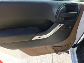 Jeep Wrangler JK Unlimited Rubicon - 36999 лв. / 18917.29 € - 98308818 15 | Car24.bg Jeep Wrangler JK Unlimited Rubicon - 36999 лв. / 18917.29 € - 98308818 15