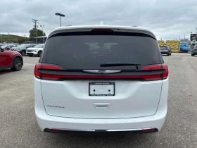 Chrysler Pacifica * Touring * CARFAX * ОПЦИЯ ЗА ФИНАНСИРАНЕ | Auto.bg — изображение 17 Chrysler Pacifica * Touring * CARFAX * ОПЦИЯ ЗА ФИНАНСИРАНЕ | Auto.bg — изображение 17