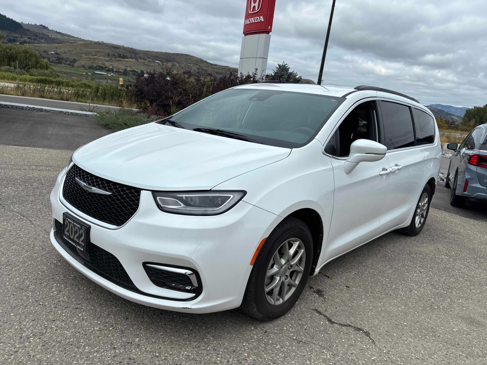 Chrysler Pacifica * Touring * CARFAX * ОПЦИЯ ЗА ФИНАНСИРАНЕ | Auto.bg — изображение 1 Chrysler Pacifica * Touring * CARFAX * ОПЦИЯ ЗА ФИНАНСИРАНЕ | Auto.bg — изображение 1