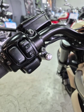 Harley-Davidson V-Rod ABS Dr. Jekill & Mr. Hyde Нов внос от ШВЕЙЦАРИЯ!!! | Auto.bg — изображение 15 Harley-Davidson V-Rod ABS Dr. Jekill & Mr. Hyde Нов внос от ШВЕЙЦАРИЯ!!! | Auto.bg — изображение 15