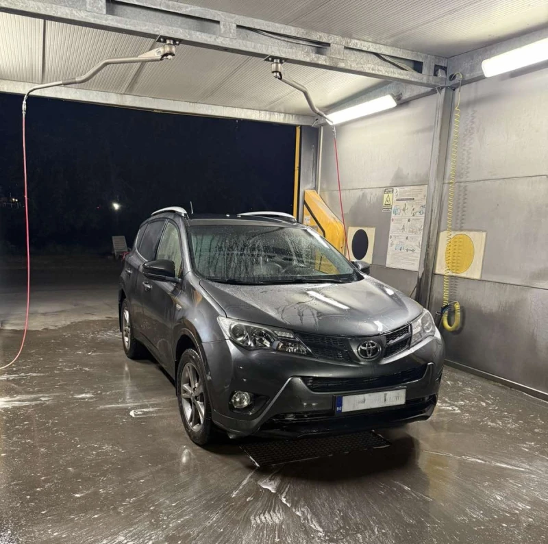 Toyota Rav4 LE, 2.5 VVT-i 4x4 , бензин, 180к.с, - 12900 € / 25230.21 лв. - 29386797 1 | Car24.bg Toyota Rav4 LE, 2.5 VVT-i 4x4 , бензин, 180к.с, - 12900 € / 25230.21 лв. - 29386797 1
