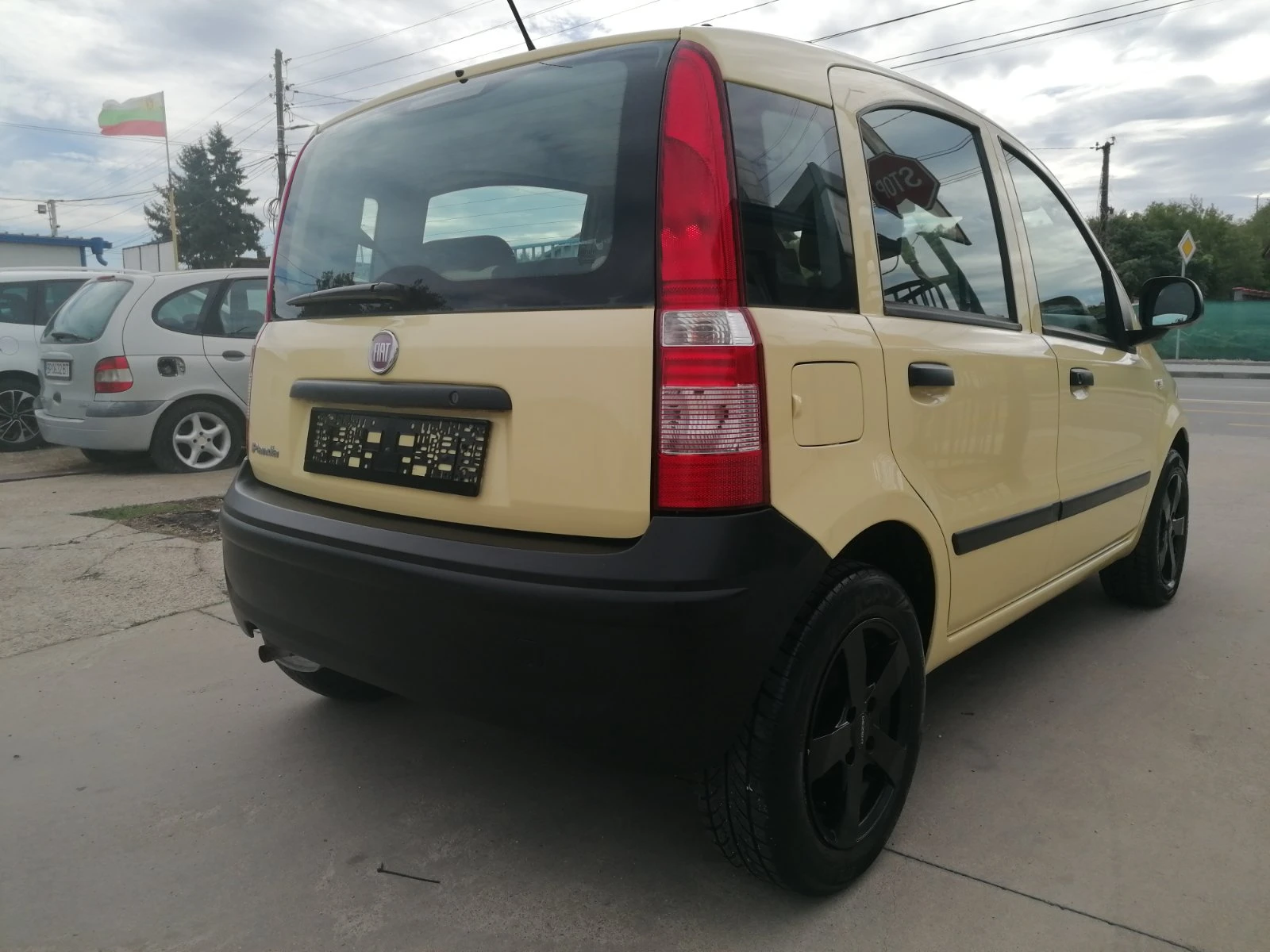 Fiat Panda 1.2 i - изображение 3 | Auto.bg Fiat Panda 1.2 i - изображение 3
