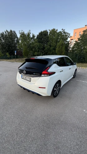 Nissan Leaf 40 kWh Acenta - 14900 € / 29141.87 лв. - 82360276 6 | Car24.bg Nissan Leaf 40 kWh Acenta - 14900 € / 29141.87 лв. - 82360276 6