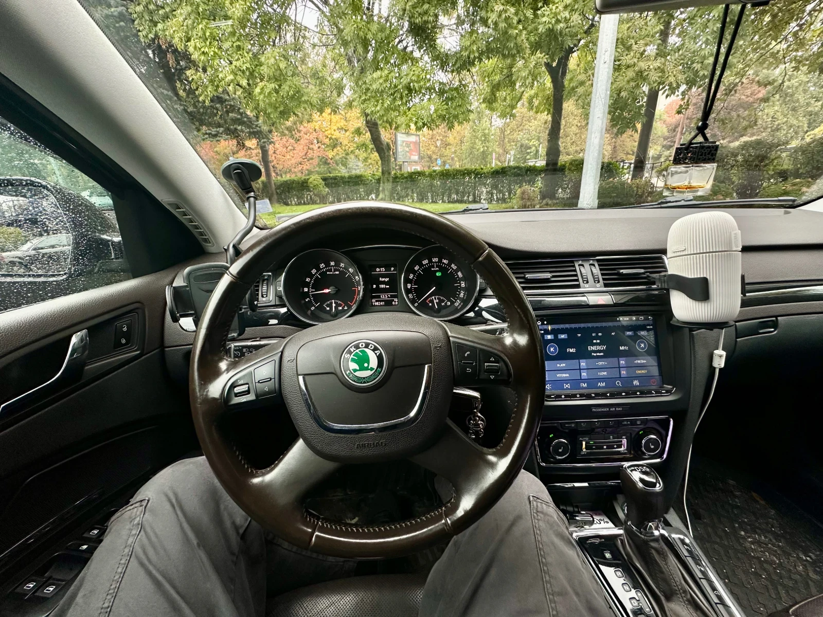 Skoda Superb Lauren&Klement - изображение 8 | Auto.bg Skoda Superb Lauren&Klement - изображение 8