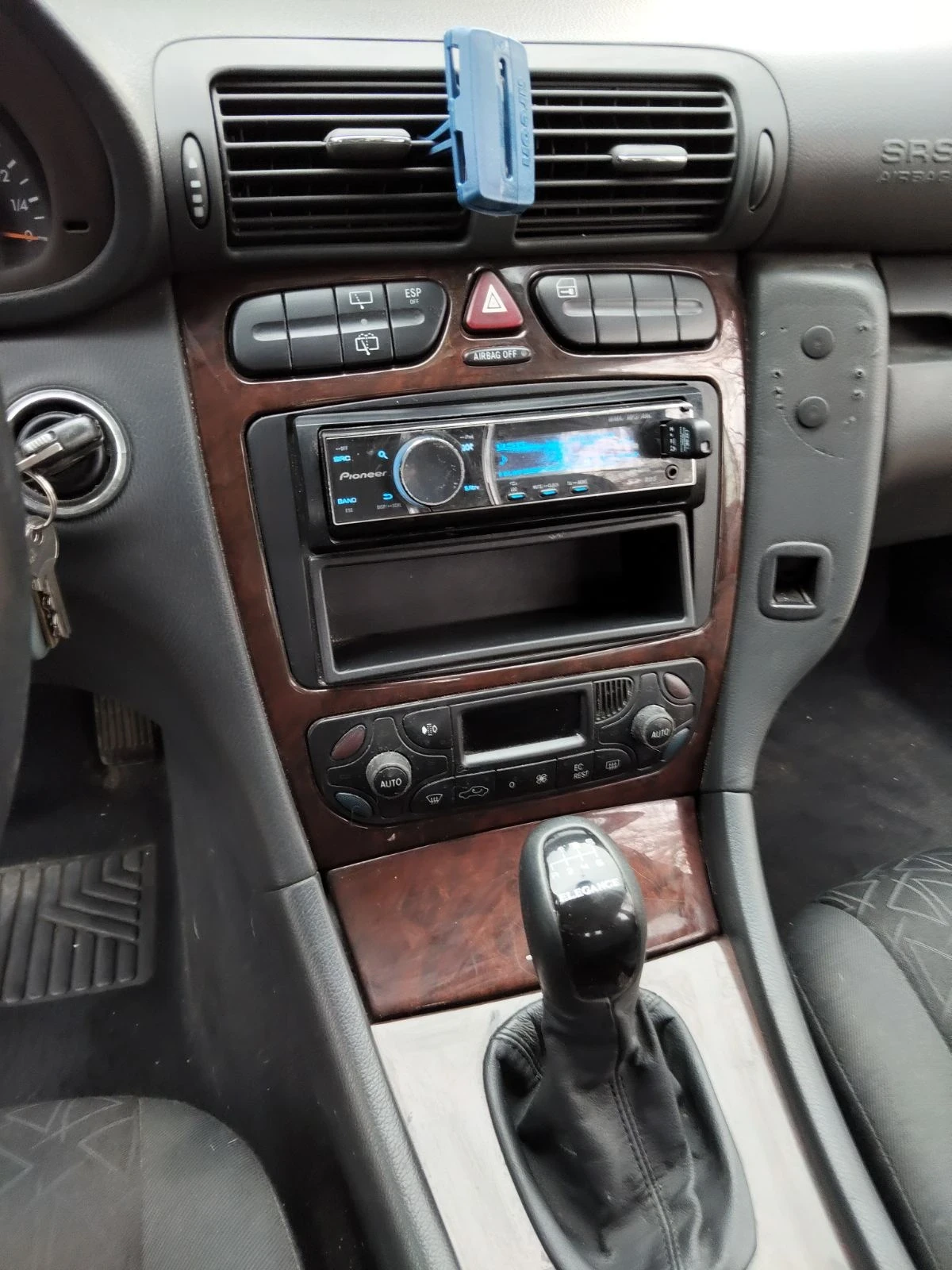 Mercedes-Benz C 200  - изображение 9 | Auto.bg Mercedes-Benz C 200  - изображение 9