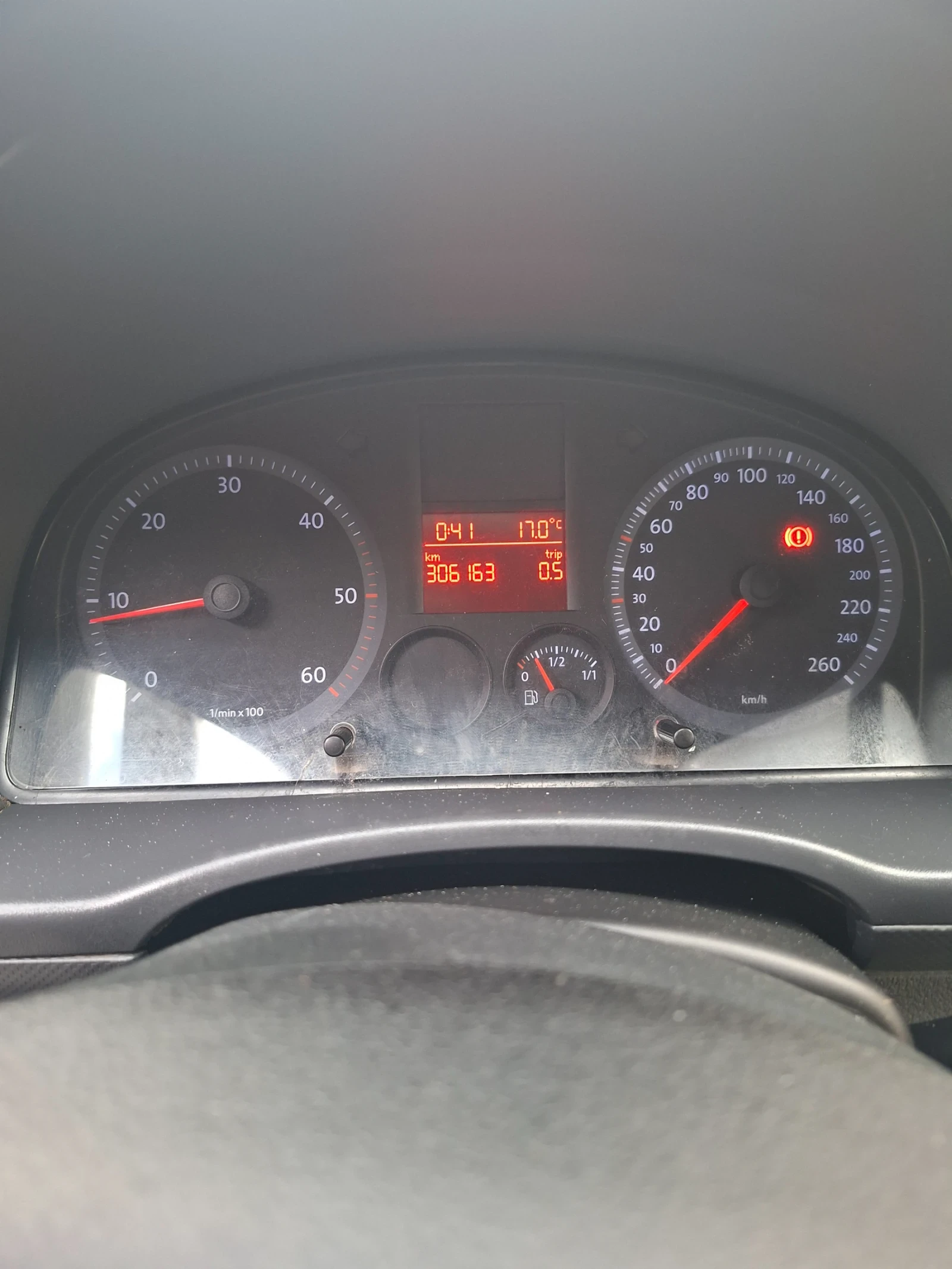 VW Caddy 1.9 tdi - изображение 9 | Auto.bg VW Caddy 1.9 tdi - изображение 9