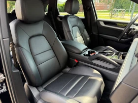 Porsche Cayenne V6 / BOSE / BLACK PACK / 360/ PANO/ PASM/ AIR/ 21/ | Auto.bg — изображение 12 Porsche Cayenne V6 / BOSE / BLACK PACK / 360/ PANO/ PASM/ AIR/ 21/ | Auto.bg — изображение 12