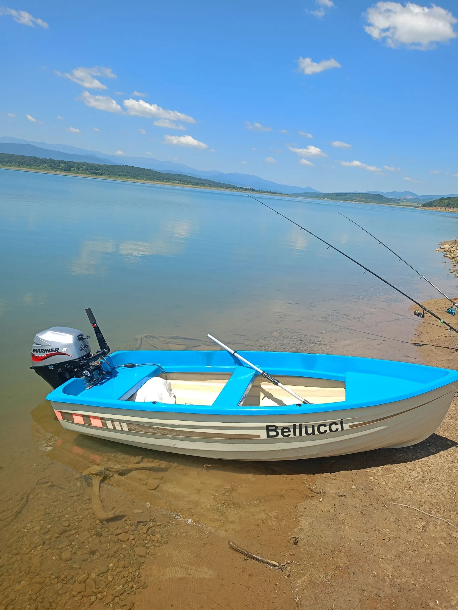 Извънбордов двигател Mercury Мичуринка | Auto.bg — изображение 1 Извънбордов двигател Mercury Мичуринка | Auto.bg — изображение 1