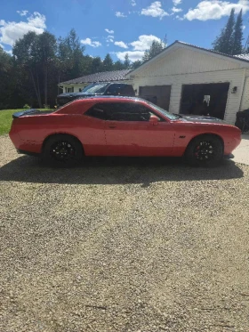 Dodge Challenger SRT 392 | CARFAX | БЕЗ ПЪРВОНАЧАЛНА ВНОСКА | Auto.bg — изображение 4 Dodge Challenger SRT 392 | CARFAX | БЕЗ ПЪРВОНАЧАЛНА ВНОСКА | Auto.bg — изображение 4