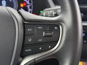 Lexus UX 250h F-Sport Automatic Европейски | Auto.bg — изображение 15 Lexus UX 250h F-Sport Automatic Европейски | Auto.bg — изображение 15